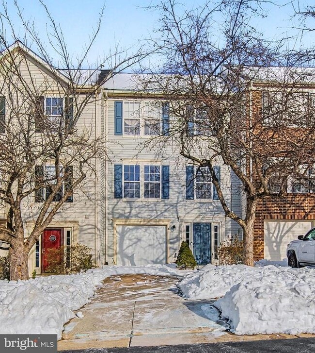 Building Photo - 10159 Elgin Way