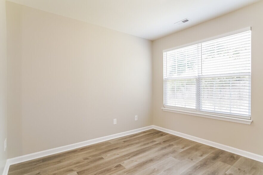 Building Photo - 3928 Tyler Bluff Ln
