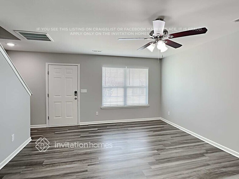 Building Photo - 1041 Bolivia Dr