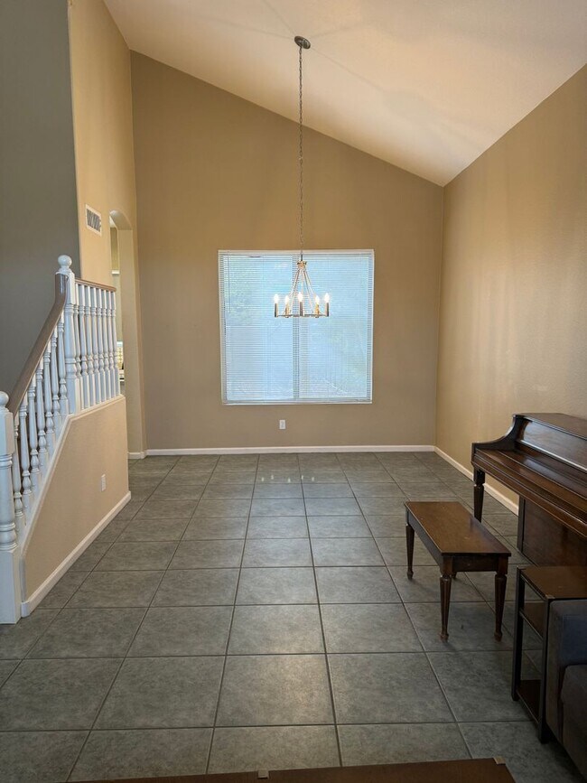 Building Photo - 5415 W Buffalo St