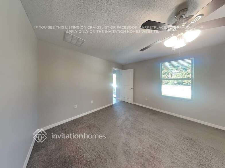 Building Photo - 2250 Jungle Dr