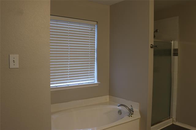 Building Photo - 3912 Chelsea Dr