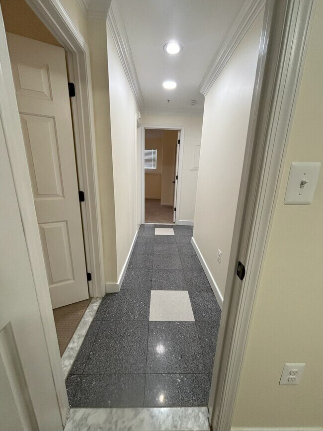 Building Photo - 4150 Crab Apple Ct