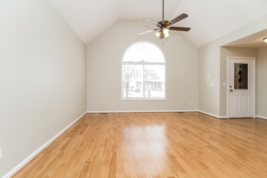 Building Photo - 1502 Huddersfield Dr