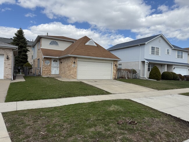 Building Photo - 5776 W 77th St