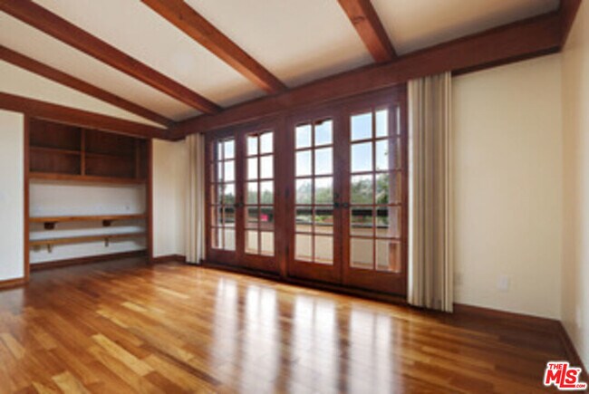 Building Photo - 5942 Paseo Cyn Dr