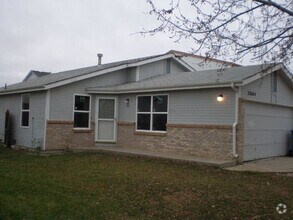 Building Photo - Tri-level Home with 4 bedrooms in Loveland!