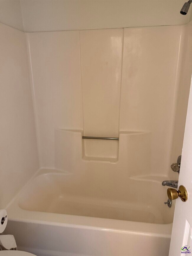 Building Photo - 421 Granada Terrace