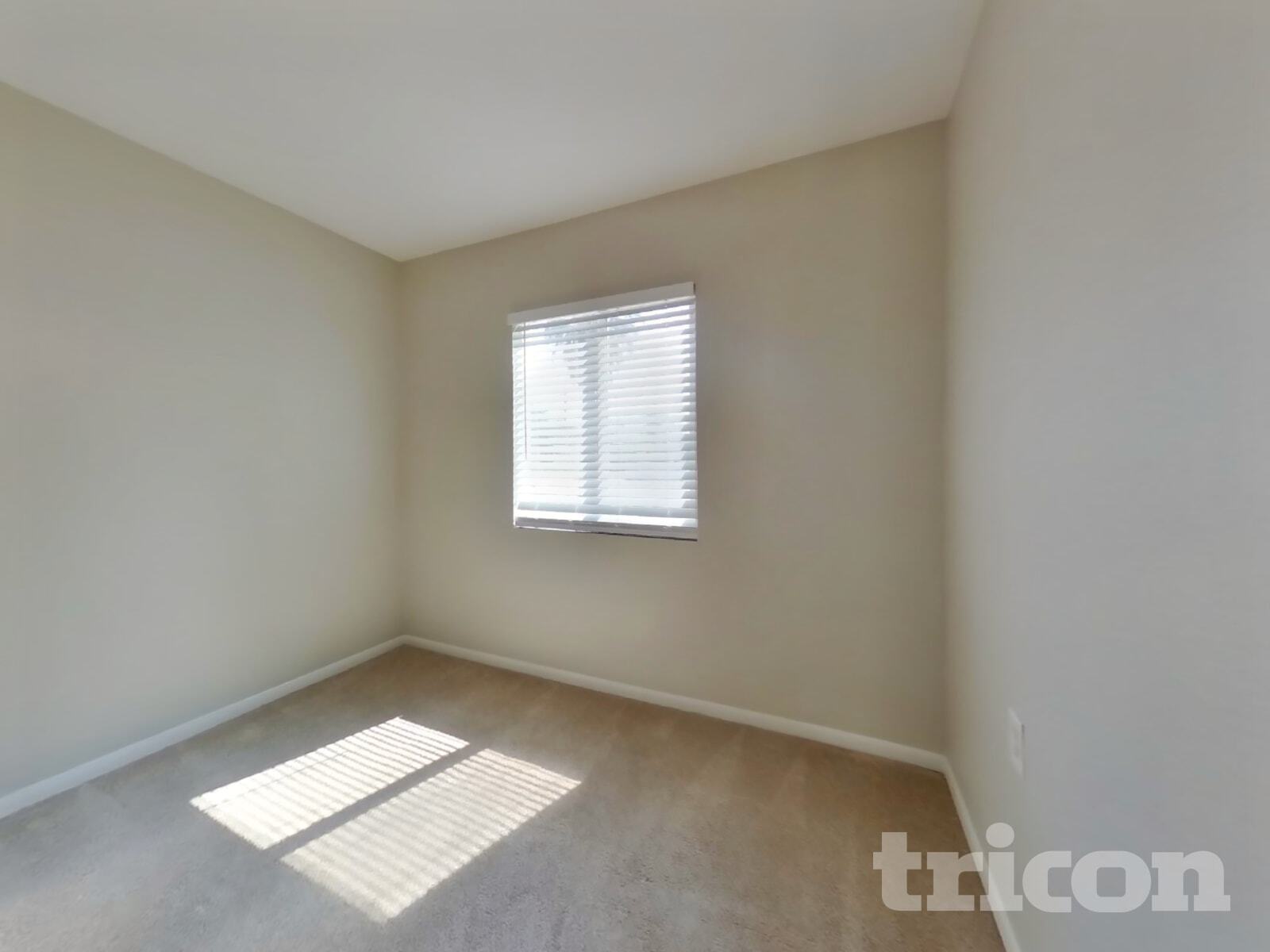 Building Photo - 3290 Conejo Dr