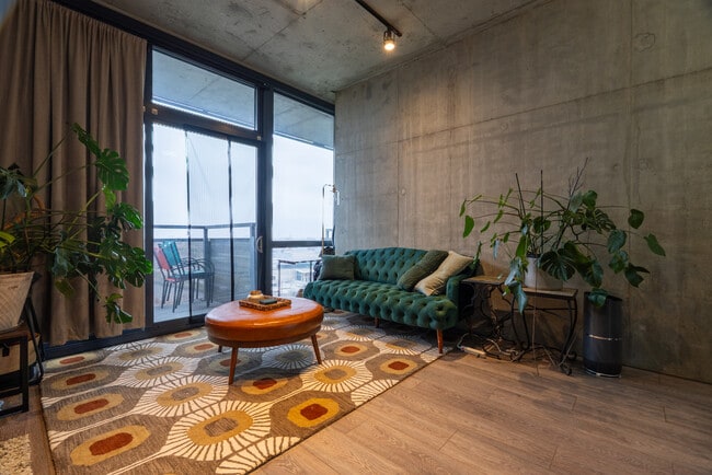 Building Photo - 235 W Van Buren St