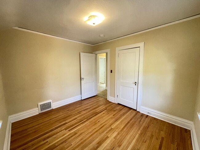 Building Photo - Available August 3rd!- Traditional Woodland 3 Bed 1 Bath w/ Deck & Garage
