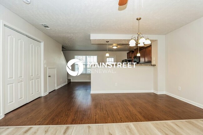 Building Photo - 3 Bedroom Pet-Friendly Home in La Vergne, TN with Main Street Renewal
