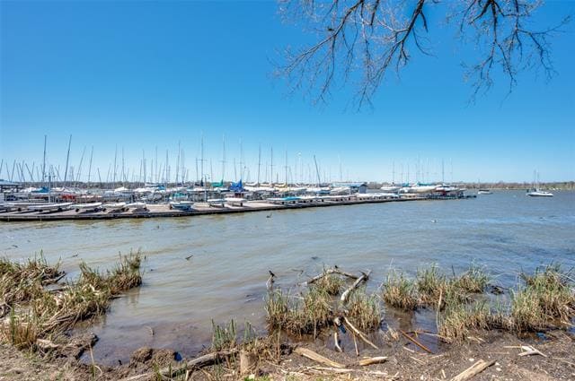 Building Photo - 9443 Waterview Rd