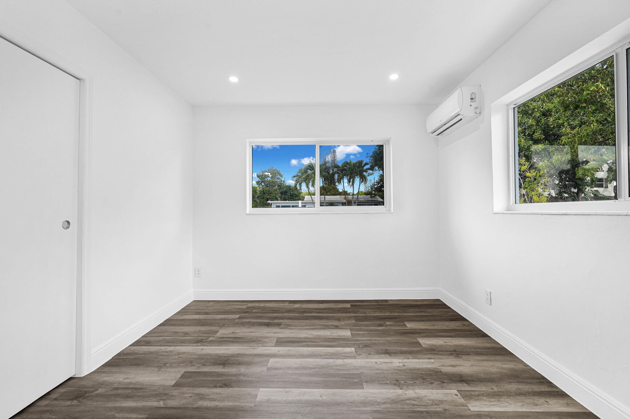 Building Photo - 2212 Roosevelt St