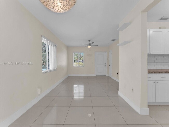 Building Photo - 6510 SW 63rd Ct