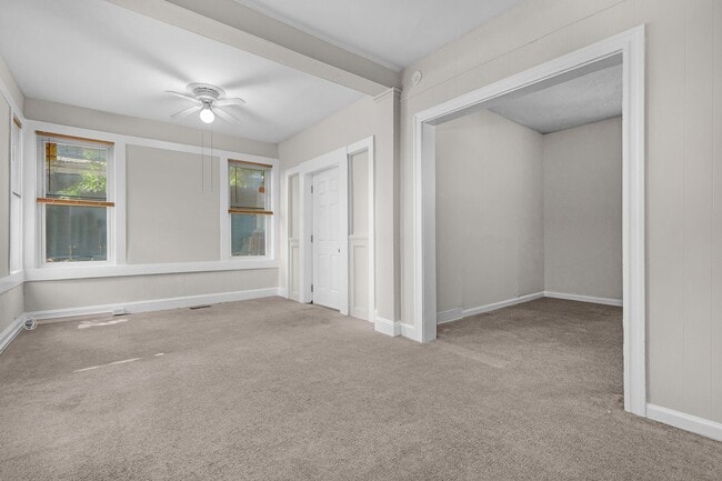 Building Photo - 3503 Oakmont Ave