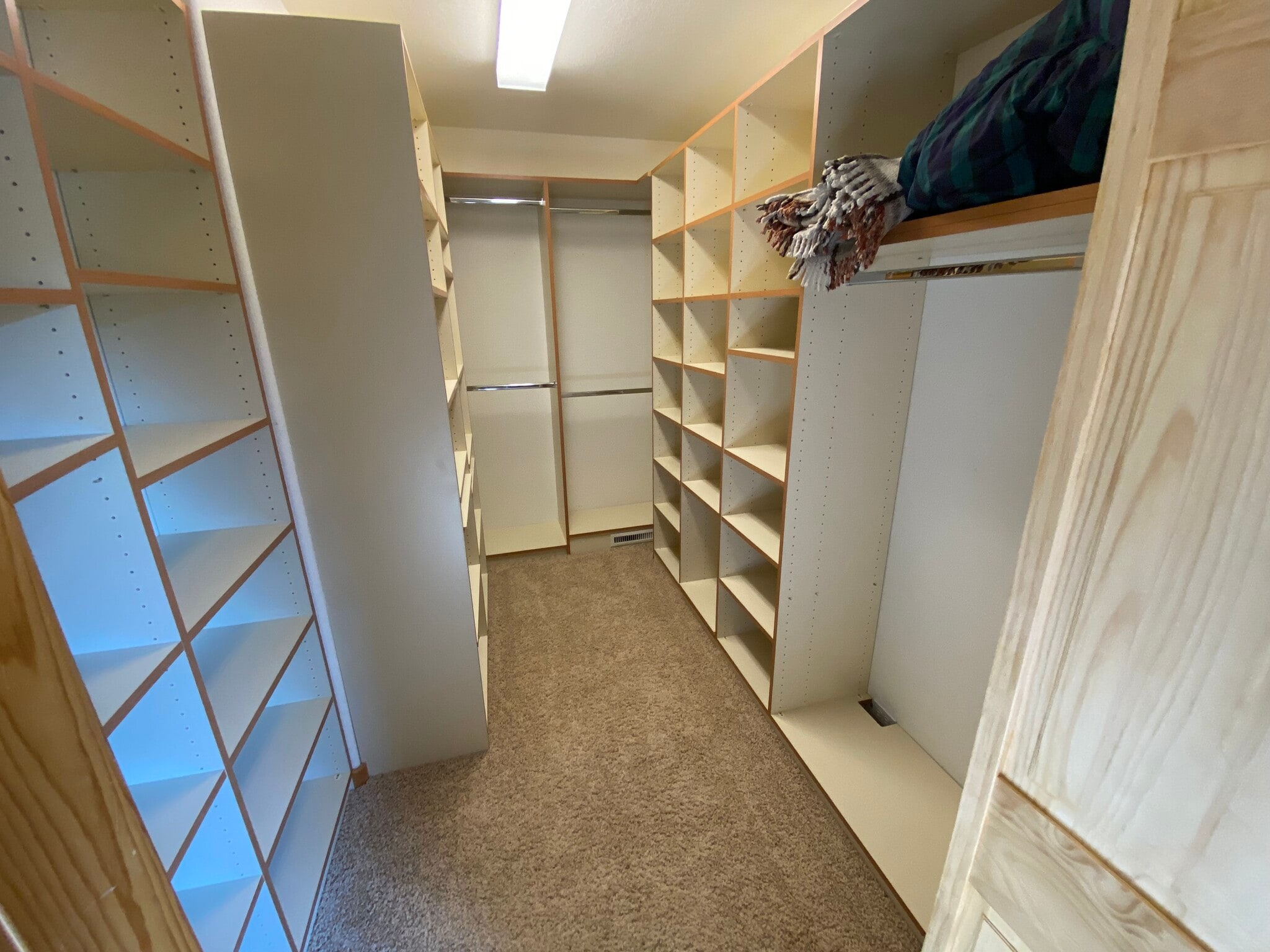 Grand Canyon BedRoom Closet - 588 Lake View Cir W