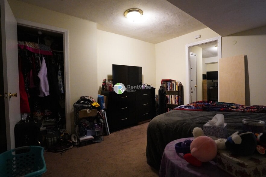 Building Photo - 1120 Commonwealth Ave