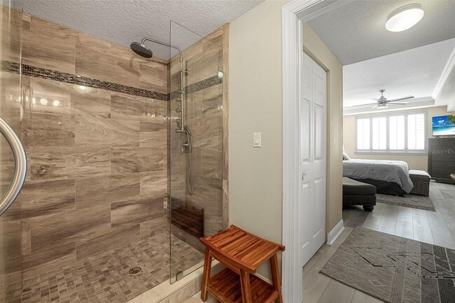 Building Photo - 60 Surfview Dr