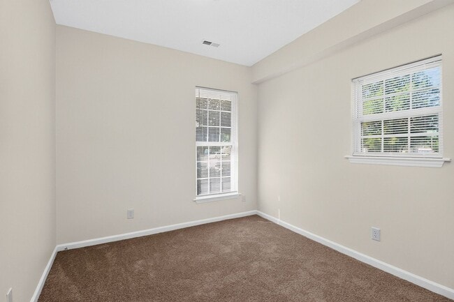 Building Photo - Cozy Three Bedroom Home!