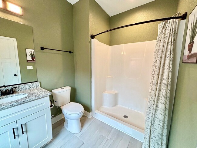 Building Photo - Gorgeous New Construction Home in Norfolk