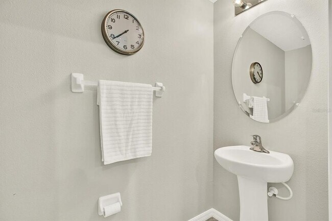 Building Photo - 16930 Storyline Dr