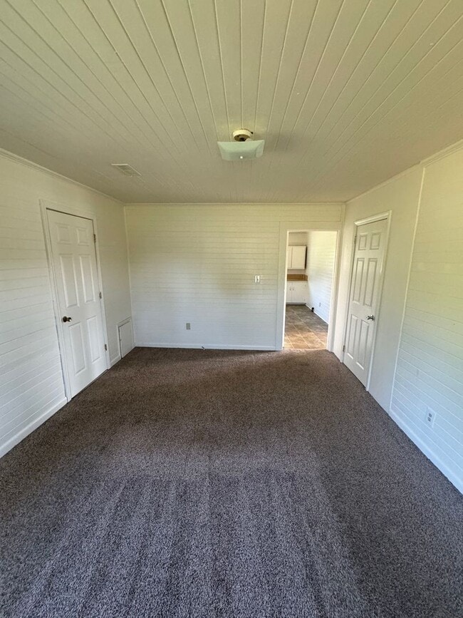 Building Photo - 2/1 in Cleveland County, NC - close to hwy 74