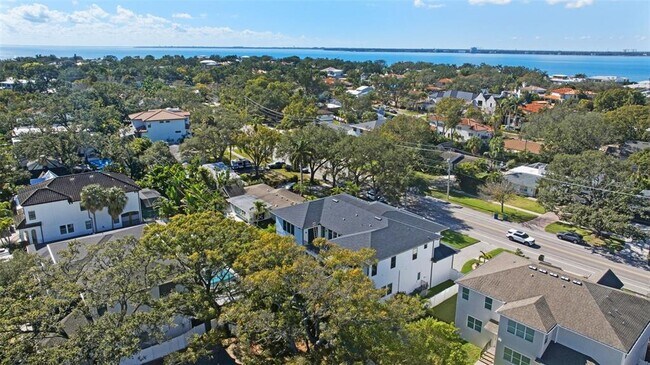 Building Photo - 481 W Davis Blvd