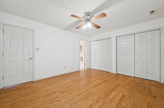 Building Photo - 109 Larkspur Hollow