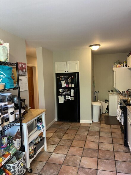 Building Photo - 350 Allston St