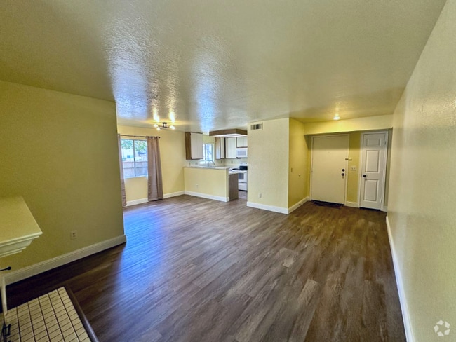 Building Photo - 11275 Avenida De Los Lobos