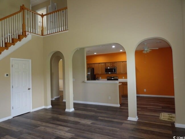 Building Photo - 185 Fulbourn Pl