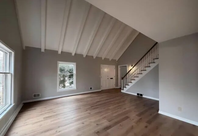 Building Photo - 634 Cherrywood Dr