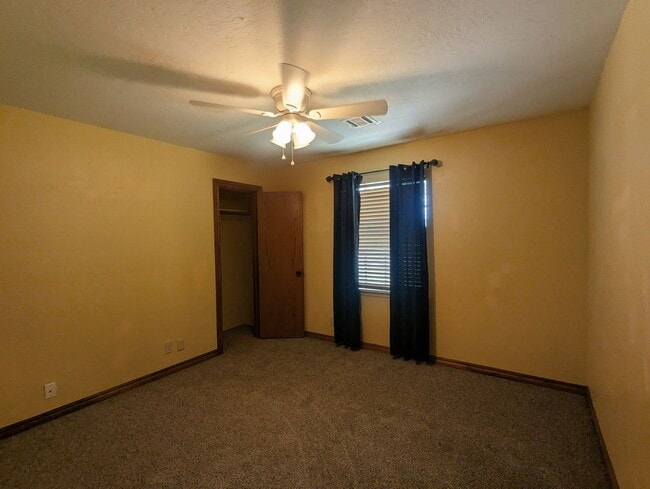 Building Photo - Quiet Country Living with Space, Privacy & Modern Comforts