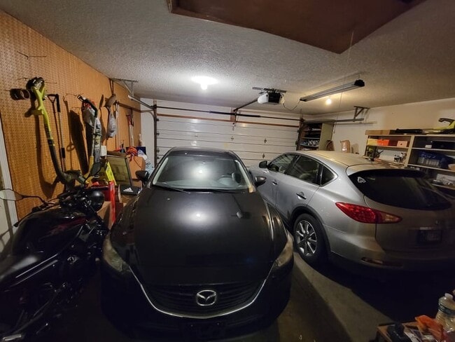 Building Photo - 6007 Belle Isle Ln