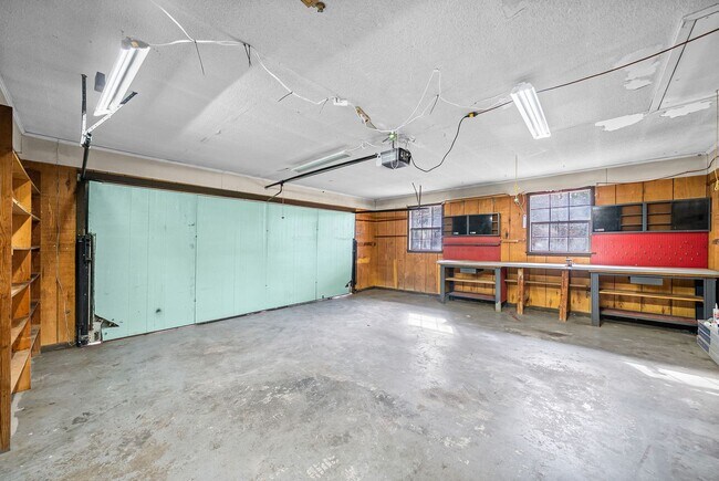 Building Photo - 3 Bedroom 2 Bath Country Home For Rent in Dover!