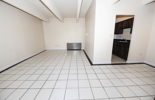 Building Photo - 384 S Ironton St