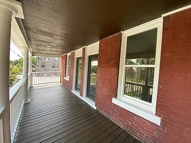 Building Photo - Olive Duplex