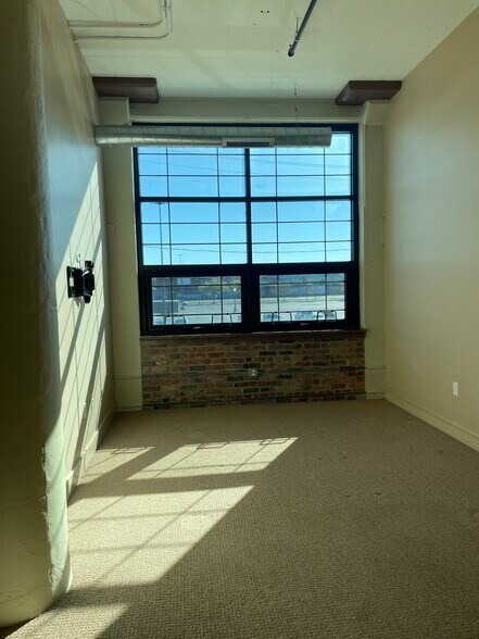 Master bedroom - 95 Perry St