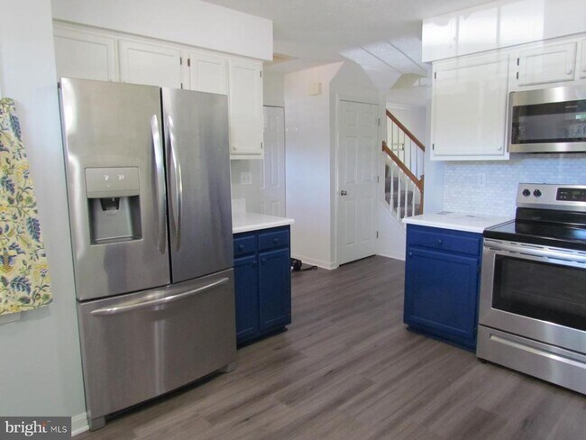 Building Photo - 13240 Clipper Cir