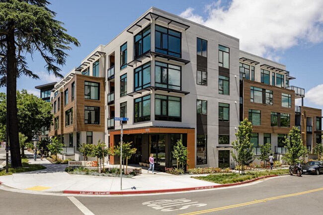 Building Photo - 1616 El Camino Real