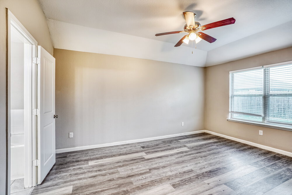 Building Photo - 622 Harvest Bluff Dr