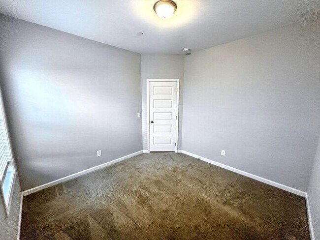 Building Photo - 1109 Prospect Ct