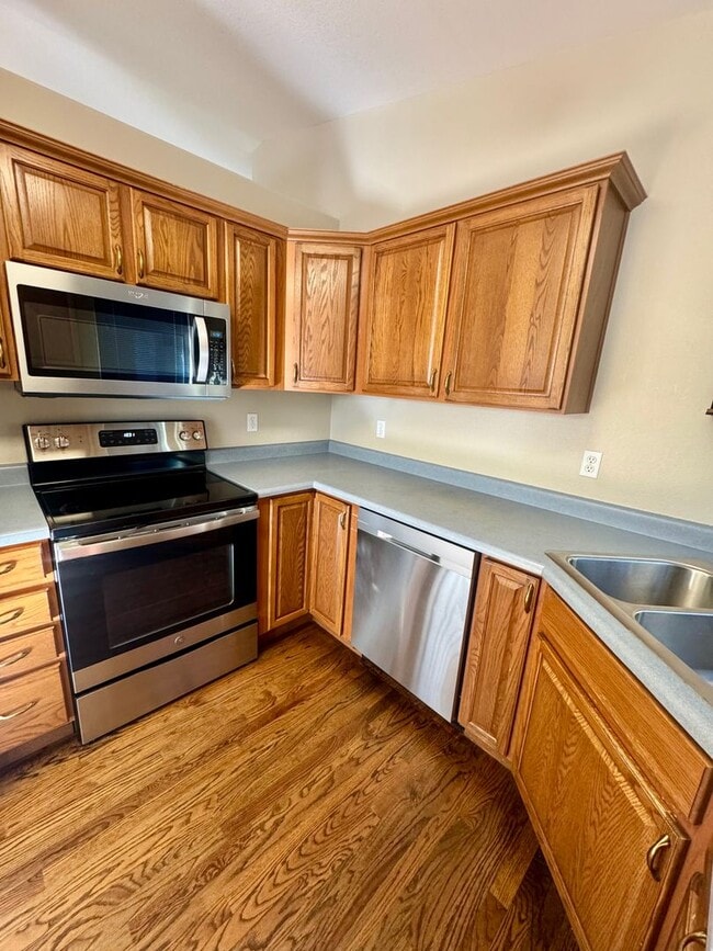 Building Photo - Beautiful home in Pulpit Rock with Stunning Mountain Views