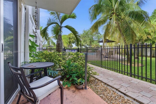 Building Photo - 2160 SW 16th Ave