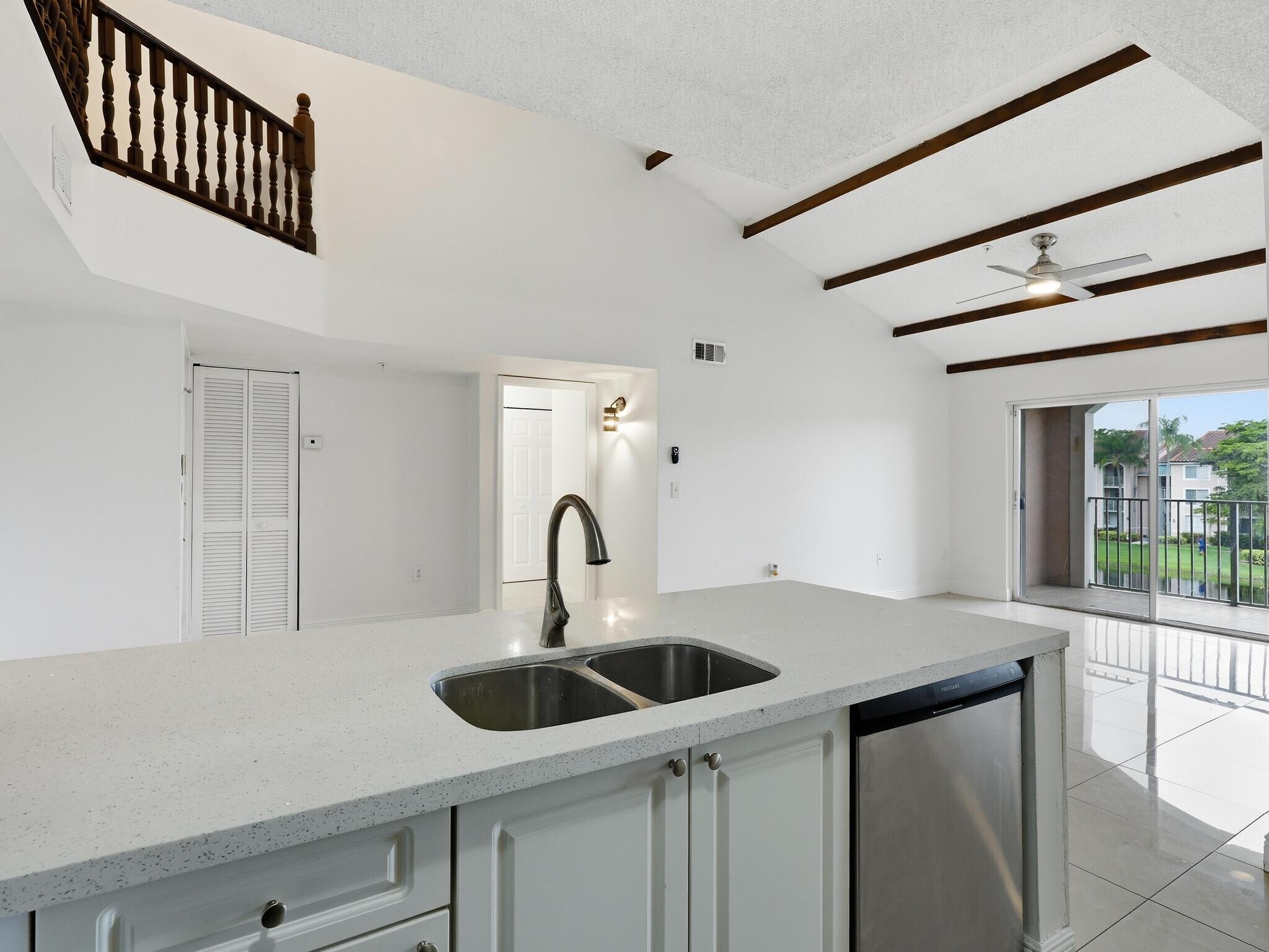 Building Photo - 12166 Saint Andrews Pl