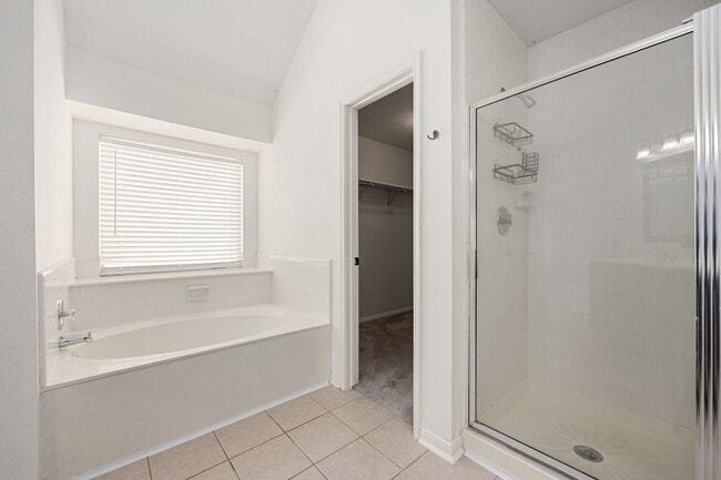 Building Photo - 4754 Widerop Ln