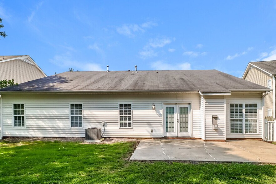 Building Photo - 1440 Whitman Dr NW