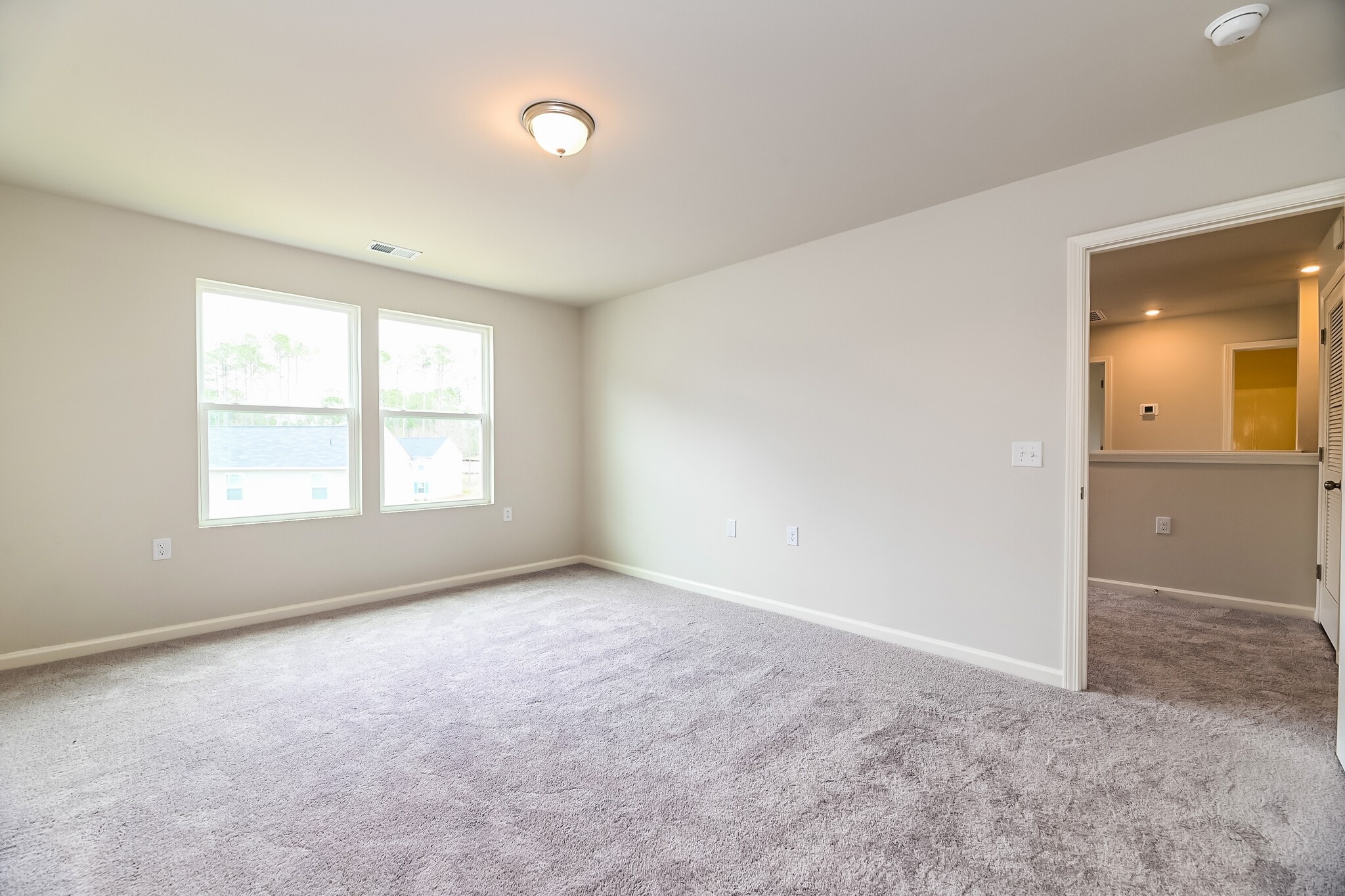 Building Photo - 723 Ruston Dr SE