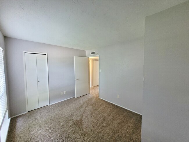 Building Photo - 16706 Moary Firth Dr